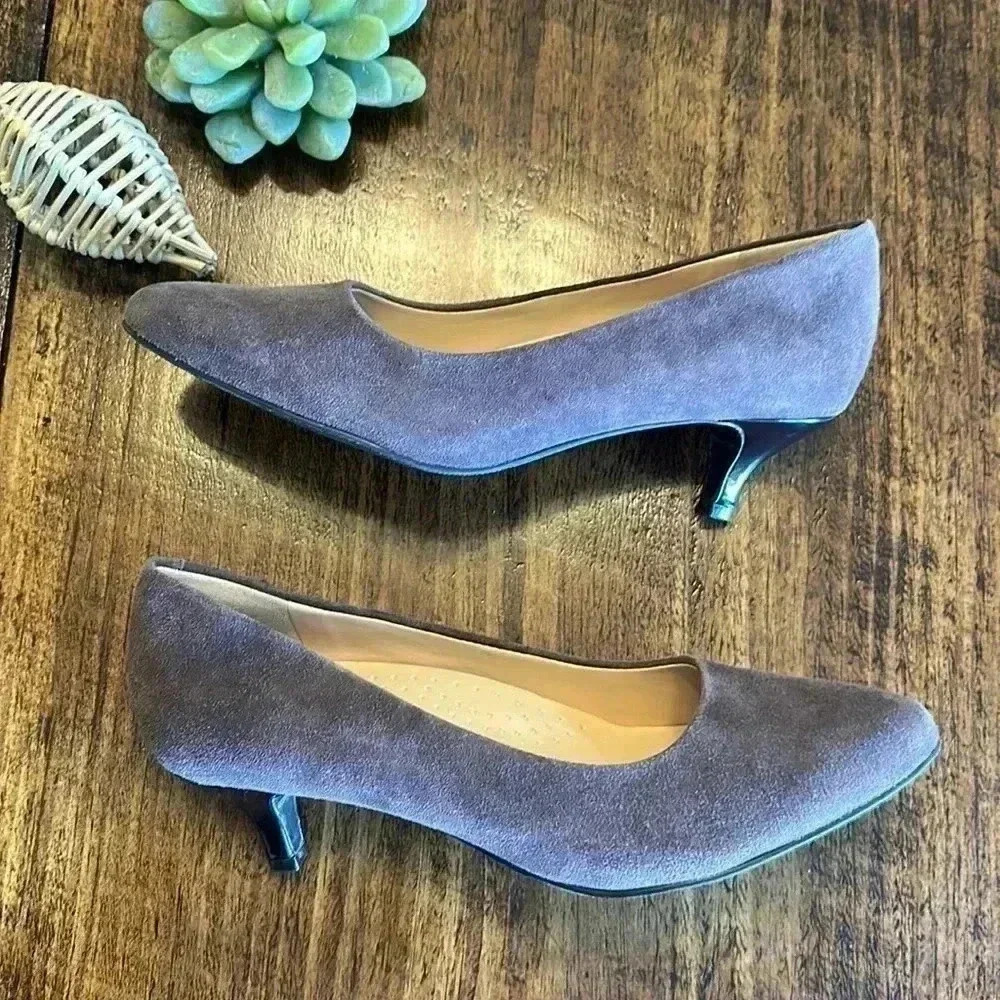 Trotters | Kiera Kitten Heel Pumps, Genuine Suede, Brown/Gray